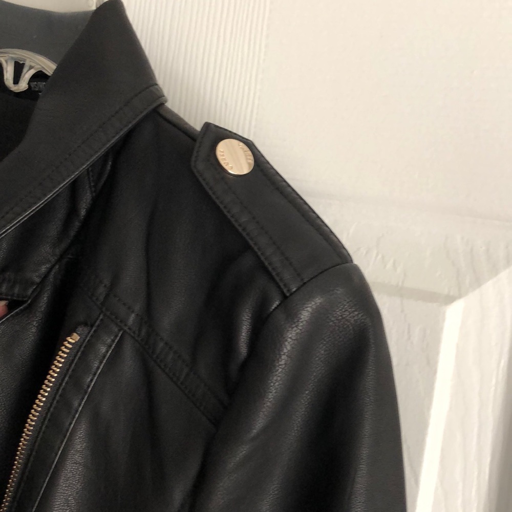 Guess NWT moto jacket🔥🏍😍 - Picture 11 of 15